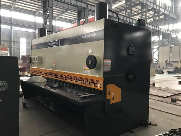AHYW Cisaille guillotine à métal variable 4Mtr
