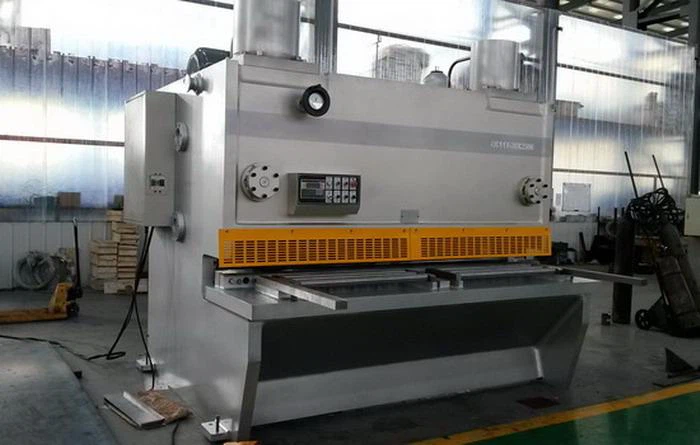 QC11K CNC Rake Guillotine cisaillement 8ft 30mm
