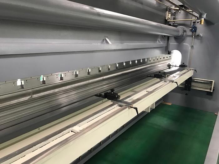 sheet metal bending back gauge for Yawei AHYW 6M Press brake china manufactures