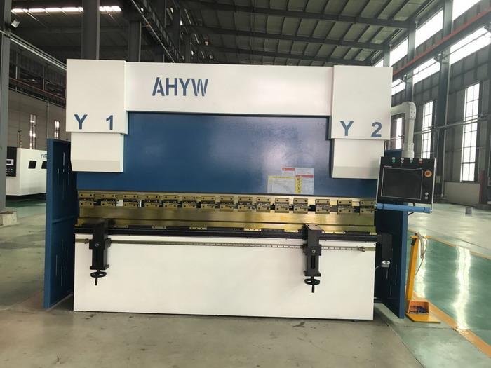 Yawei china PBH 220T3m cnc synchro press brakes 7 axis factory