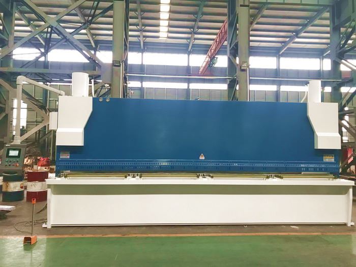 DELEM DAC360T 4 axis cnc 6m large guillotine 20mm metal cutting machine Yawei china